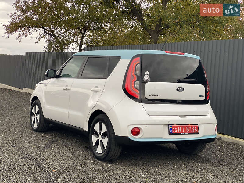 Позашляховик / Кросовер Kia Soul EV 2016 в Луцьку