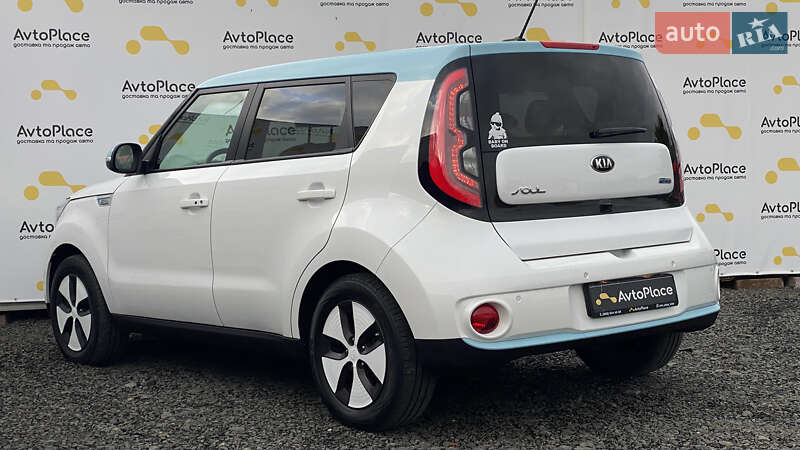 Позашляховик / Кросовер Kia Soul EV 2016 в Луцьку