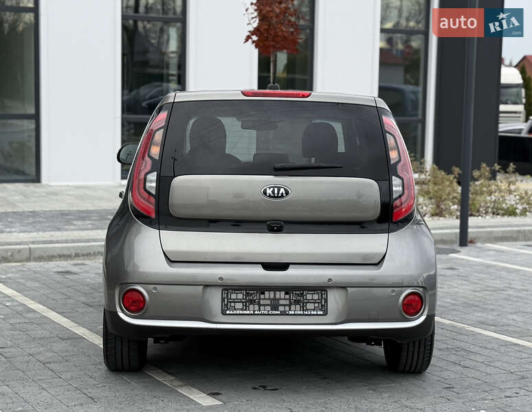 Внедорожник / Кроссовер Kia Soul EV 2018 в Городке