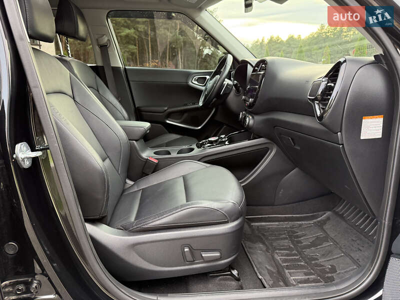 Внедорожник / Кроссовер Kia Soul EV 2023 в Киеве