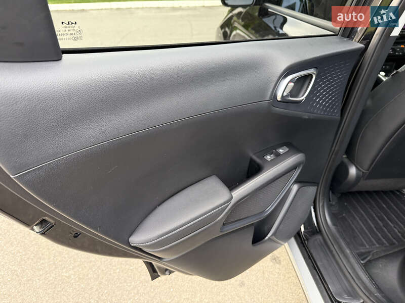 Внедорожник / Кроссовер Kia Soul EV 2023 в Киеве