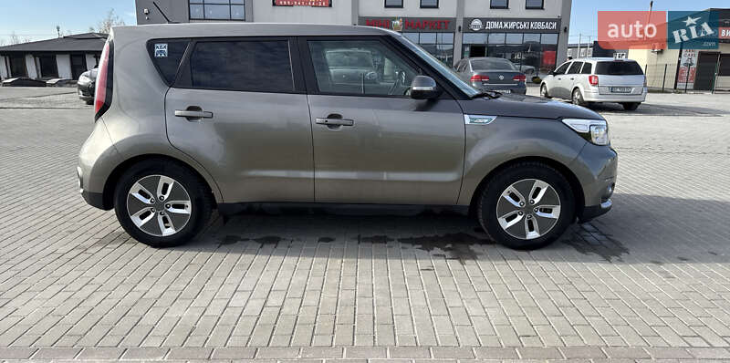 Внедорожник / Кроссовер Kia Soul EV 2018 в Львове фото 18 Внедорожник / Кроссовер Kia Soul EV 2018 в Львове