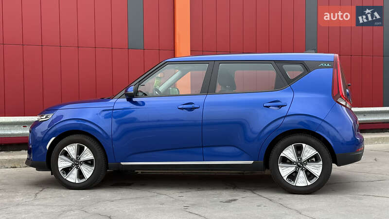 Внедорожник / Кроссовер Kia Soul EV 2021 в Киеве
