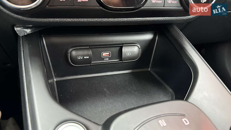 Внедорожник / Кроссовер Kia Soul EV 2021 в Киеве