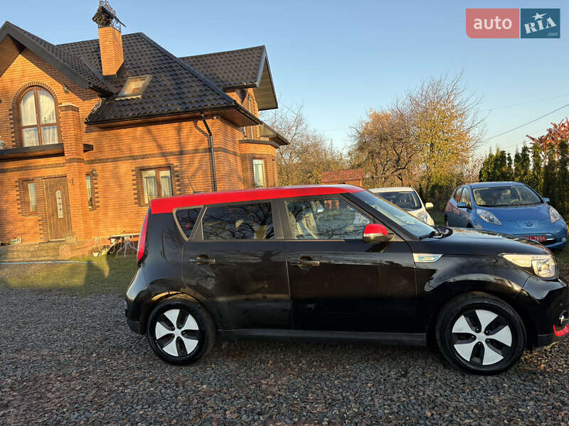 Внедорожник / Кроссовер Kia Soul EV 2015 в Луцке фото 3 Внедорожник / Кроссовер Kia Soul EV 2015 в Луцке
