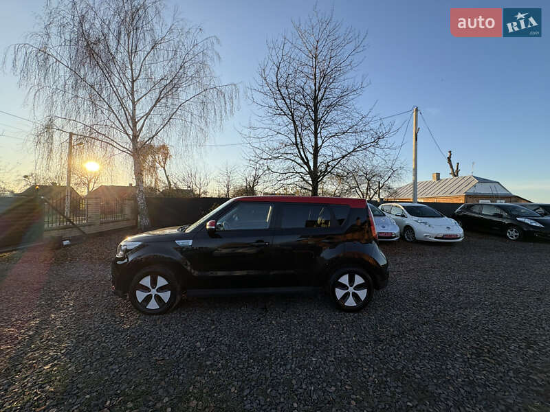 Внедорожник / Кроссовер Kia Soul EV 2015 в Луцке фото 16 Внедорожник / Кроссовер Kia Soul EV 2015 в Луцке
