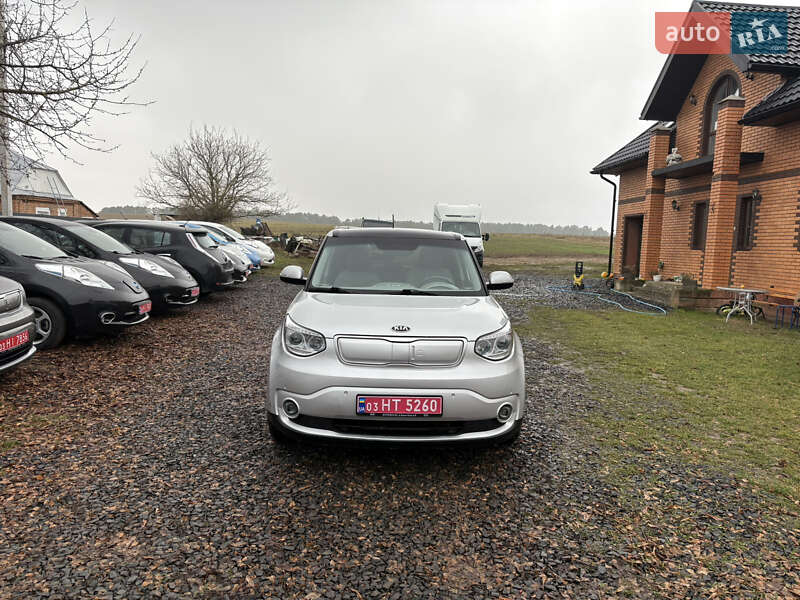 Внедорожник / Кроссовер Kia Soul EV 2016 в Луцке фото 10 Внедорожник / Кроссовер Kia Soul EV 2016 в Луцке
