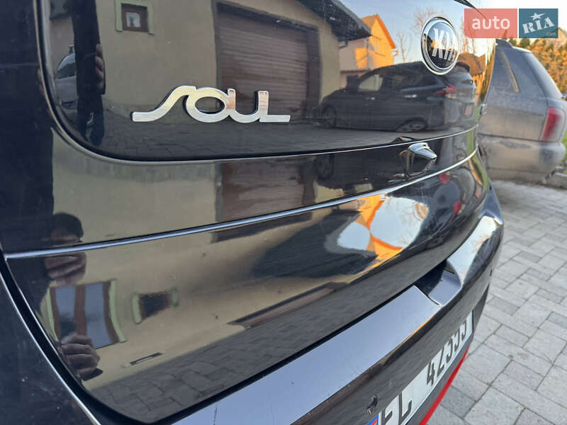 Позашляховик / Кросовер Kia Soul EV 2015 в Тернополі