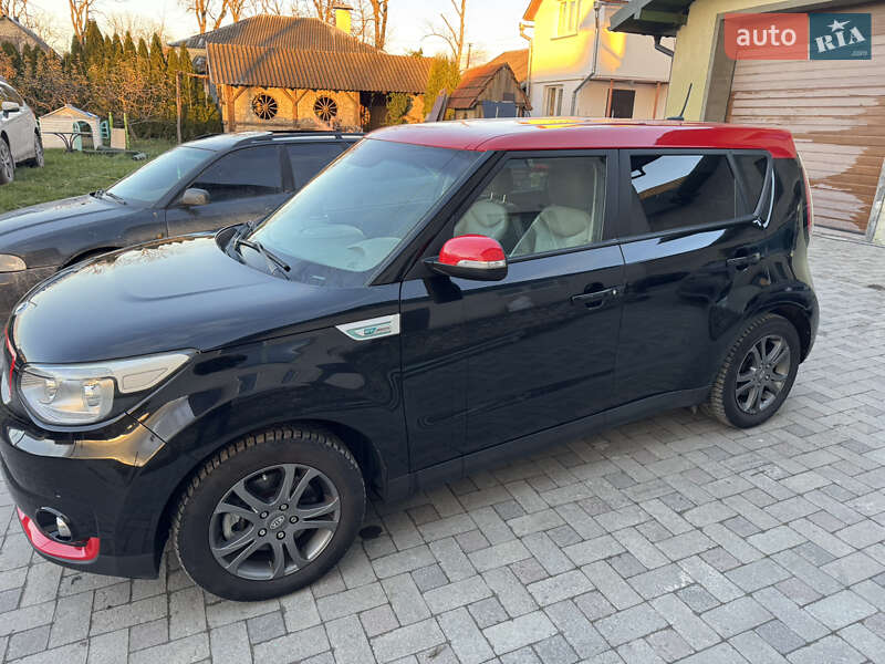 Позашляховик / Кросовер Kia Soul EV 2015 в Тернополі