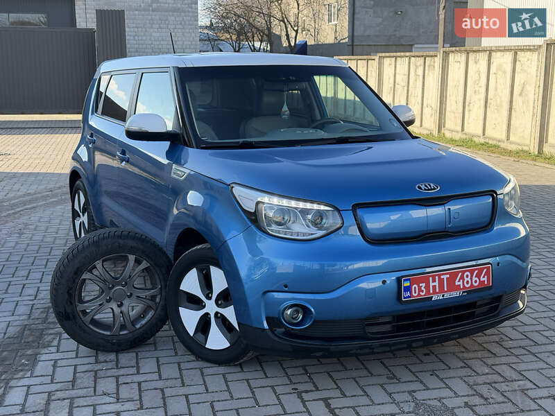 Внедорожник / Кроссовер Kia Soul EV 2014 в Тернополе