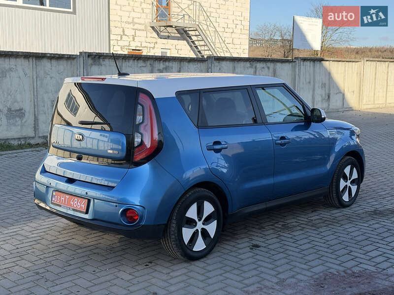 Внедорожник / Кроссовер Kia Soul EV 2014 в Тернополе