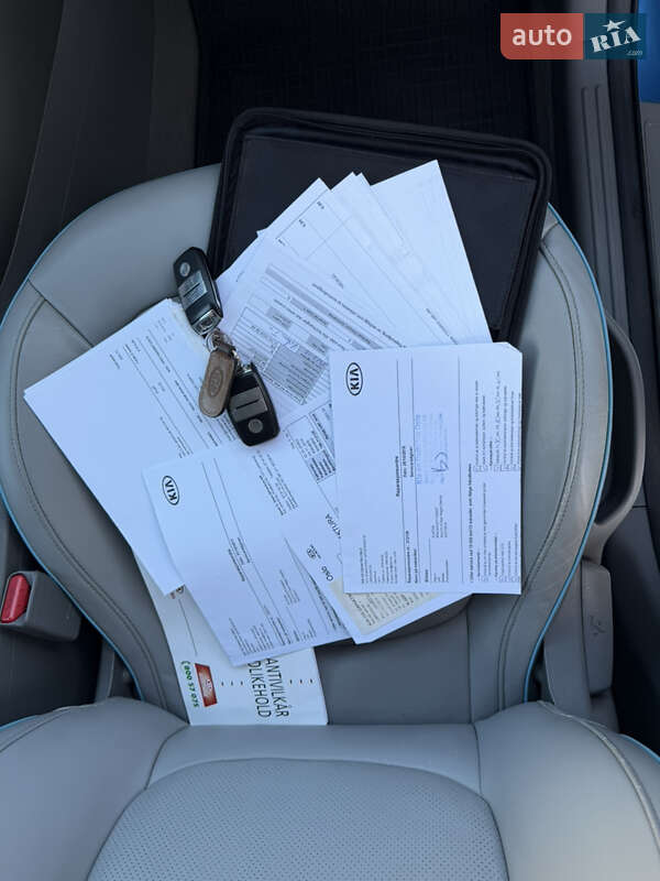 Внедорожник / Кроссовер Kia Soul EV 2014 в Тернополе