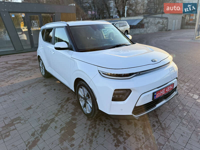 Внедорожник / Кроссовер Kia Soul EV 2022 в Ровно