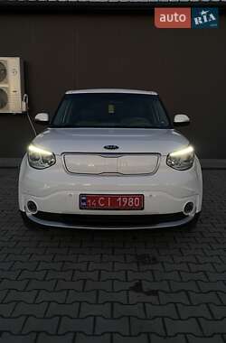 Позашляховик / Кросовер Kia Soul EV 2016 в Тернополі