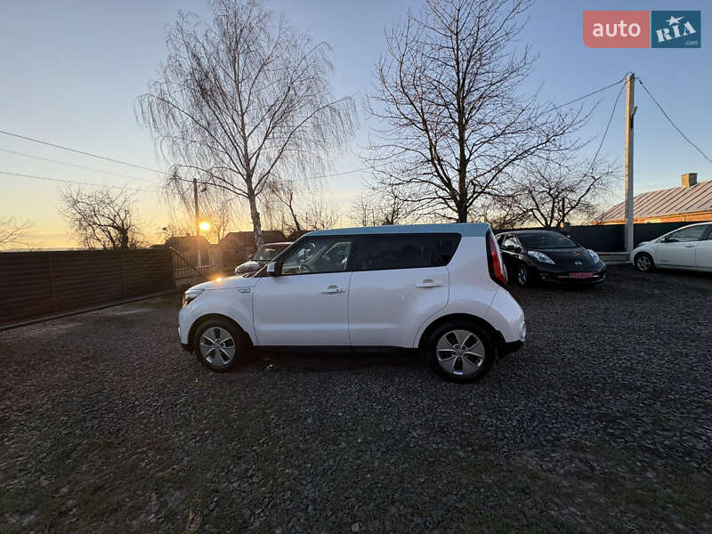 Позашляховик / Кросовер Kia Soul EV 2015 в Луцьку фото 17 Позашляховик / Кросовер Kia Soul EV 2015 в Луцьку