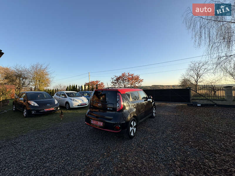 Позашляховик / Кросовер Kia Soul EV 2015 в Луцьку