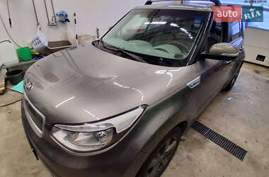 Позашляховик / Кросовер Kia Soul EV 2016 в Луцьку