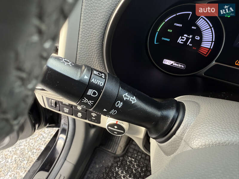 Позашляховик / Кросовер Kia Soul EV 2015 в Івано-Франківську