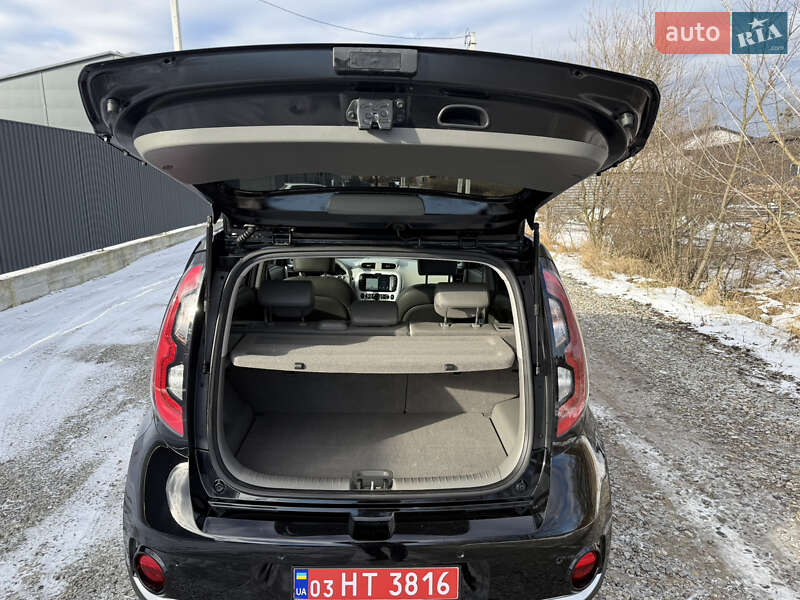 Позашляховик / Кросовер Kia Soul EV 2015 в Івано-Франківську