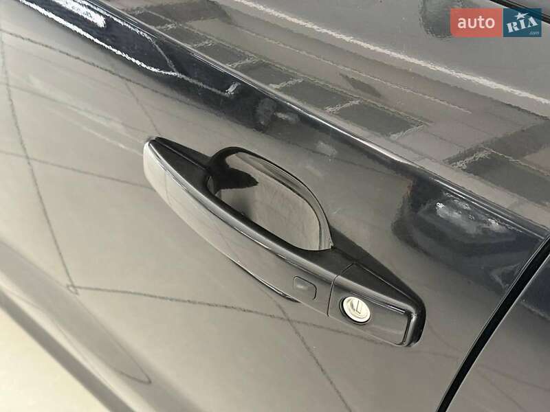 Внедорожник / Кроссовер Kia Soul EV 2015 в Одессе