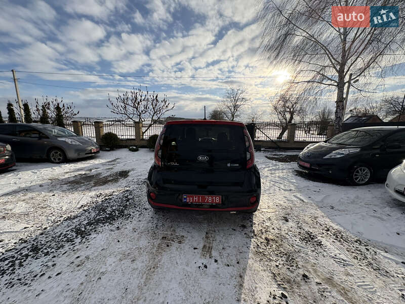 Внедорожник / Кроссовер Kia Soul EV 2015 в Луцке