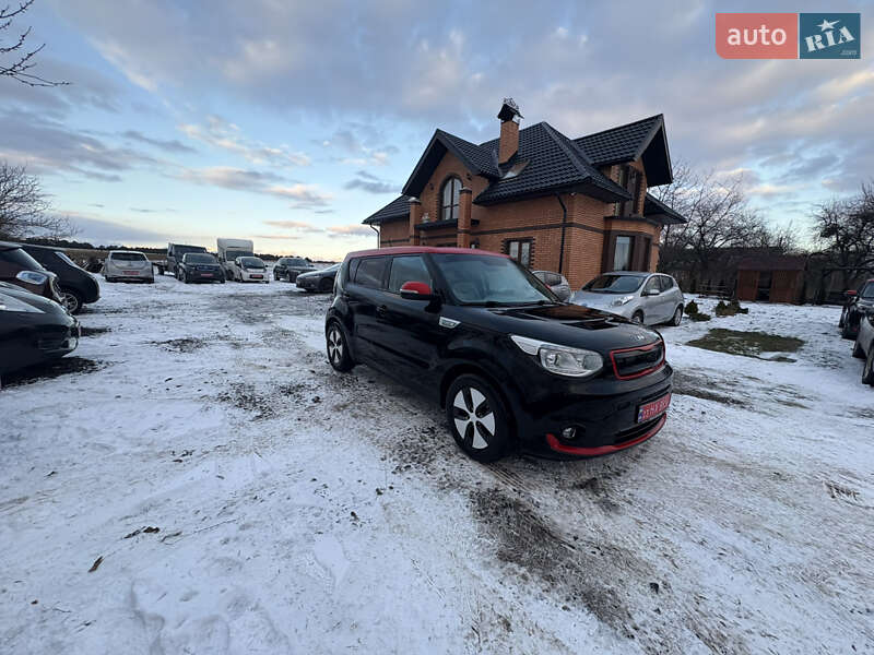 Внедорожник / Кроссовер Kia Soul EV 2016 в Луцке