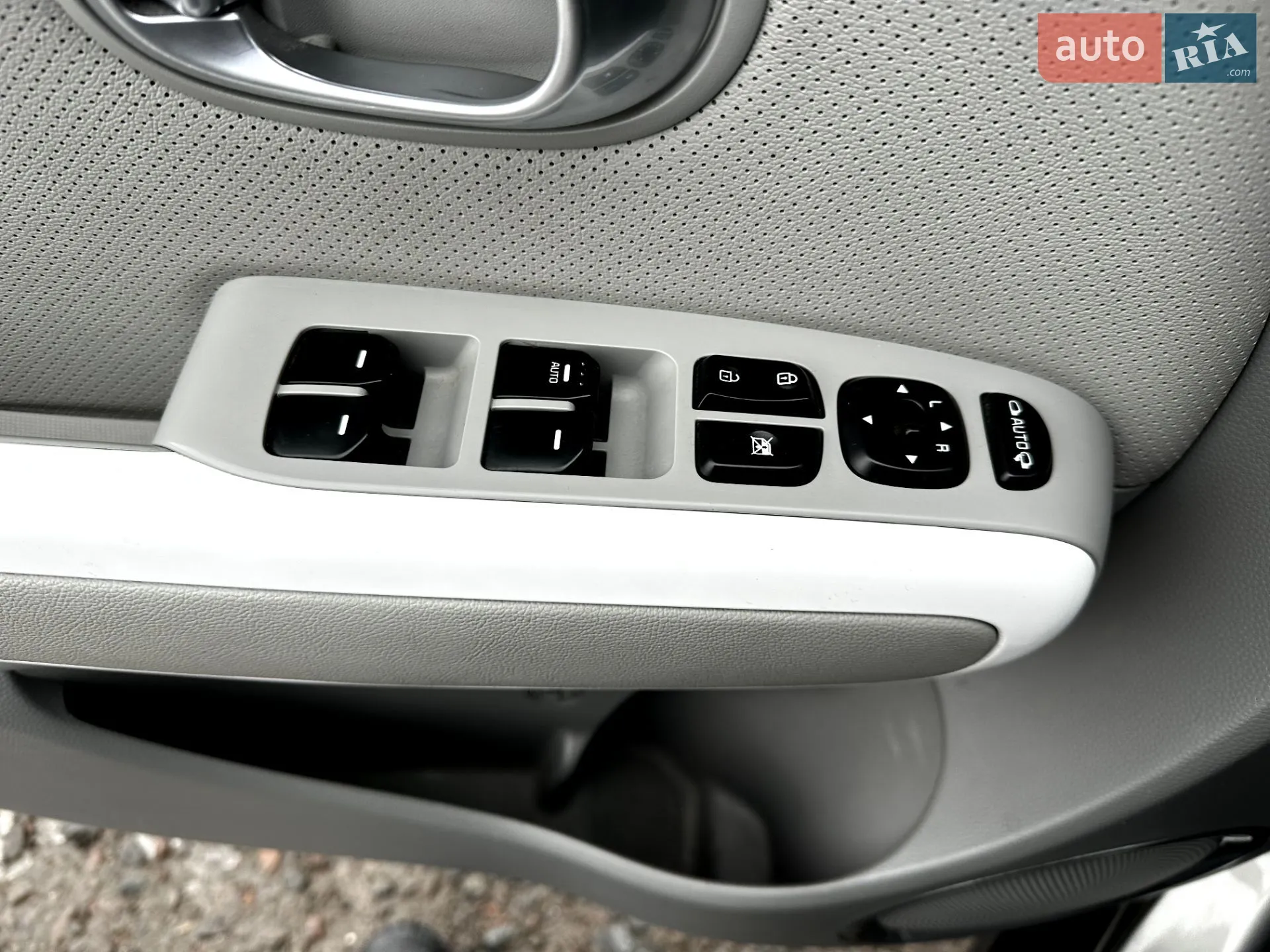 2015 Kia Soul EV - мініатюра 27
