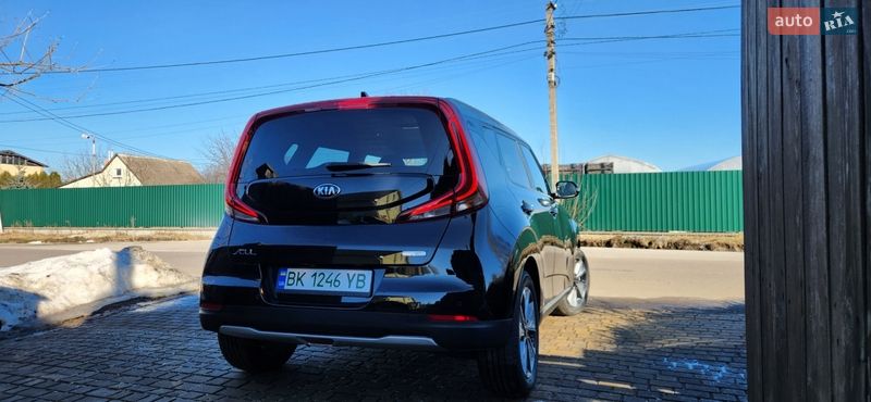 Внедорожник / Кроссовер Kia Soul EV 2019 в Ровно