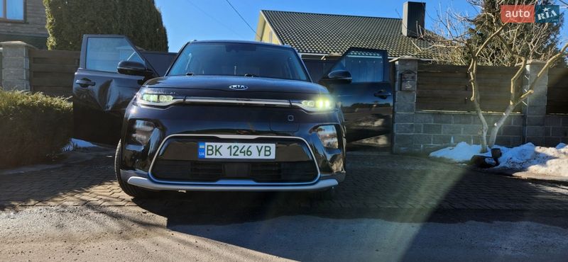 Внедорожник / Кроссовер Kia Soul EV 2019 в Ровно