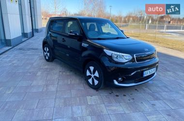 Внедорожник / Кроссовер Kia Soul EV 2015 в Киеве