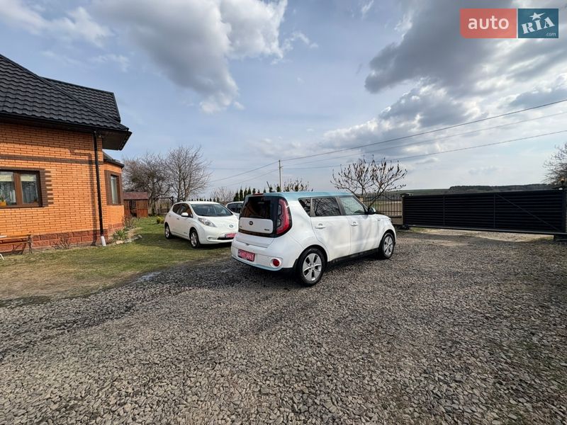 Внедорожник / Кроссовер Kia Soul EV 2014 в Луцке