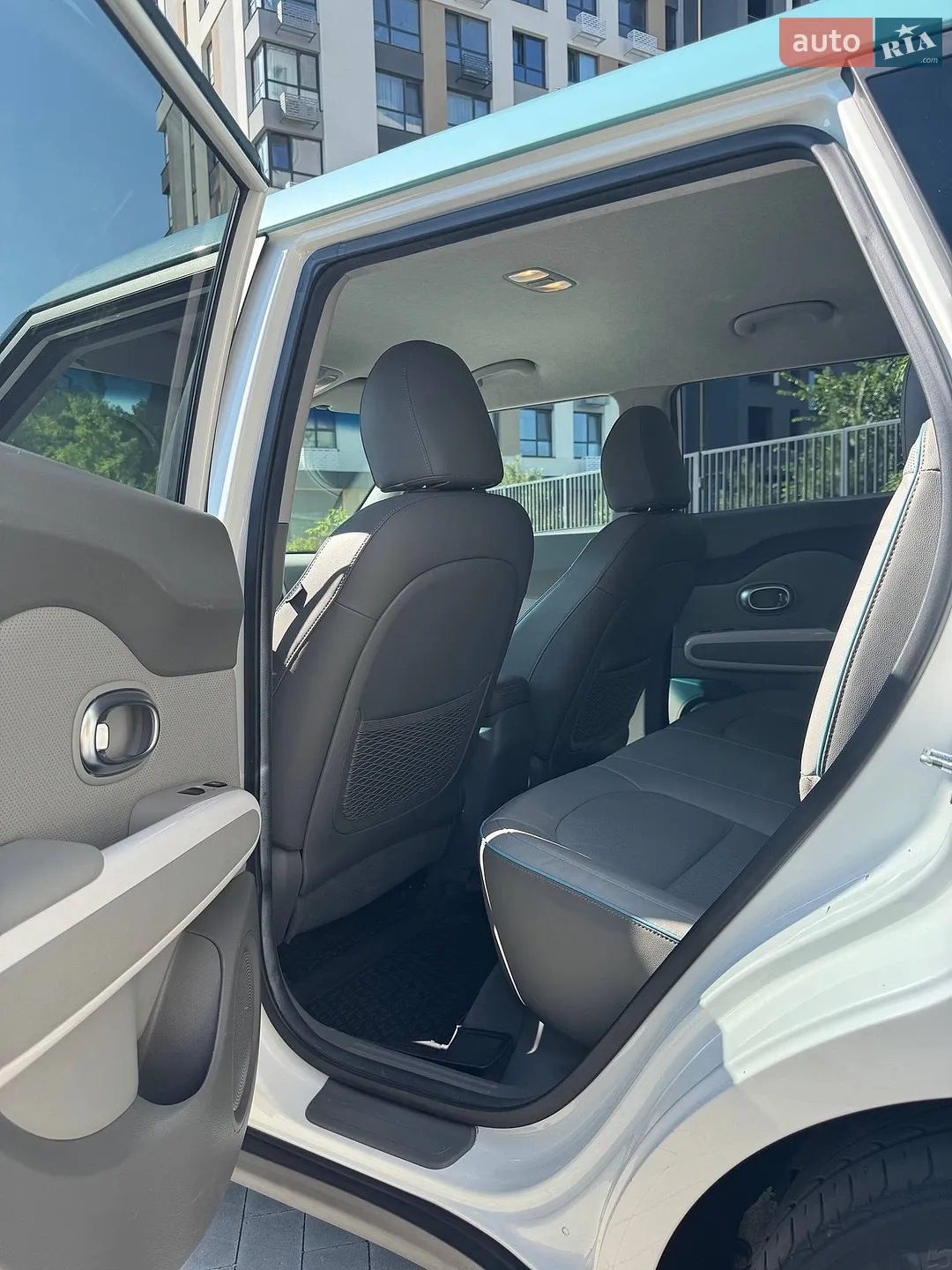 2018 Kia Soul EV - мініатюра 17