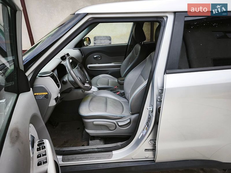 Внедорожник / Кроссовер Kia Soul EV 2014 в Львове
