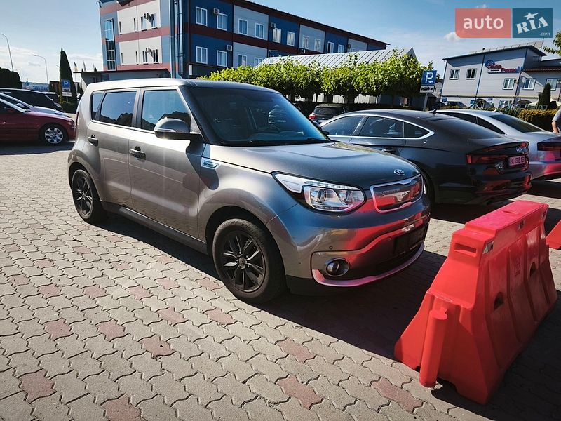 Внедорожник / Кроссовер Kia Soul EV 2014 в Львове