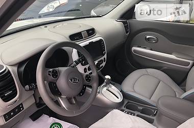 Хетчбек Kia Soul 2015 в 