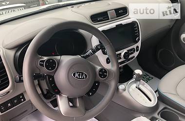 Хетчбек Kia Soul 2015 в 