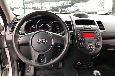 Хетчбек Kia Soul 2011 в 