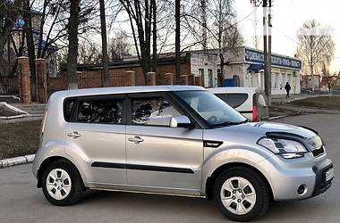 Хетчбек Kia Soul 2011 в 
