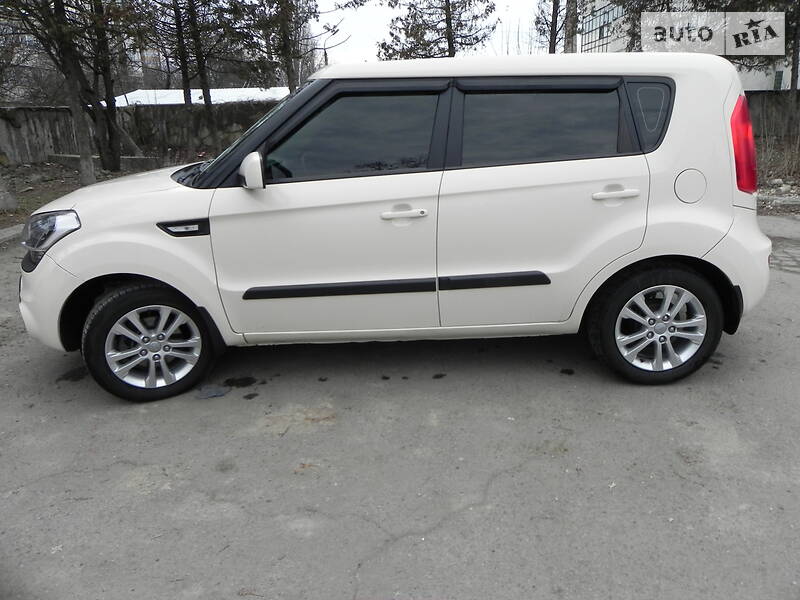Хетчбек Kia Soul 2013 в Хмельницькому