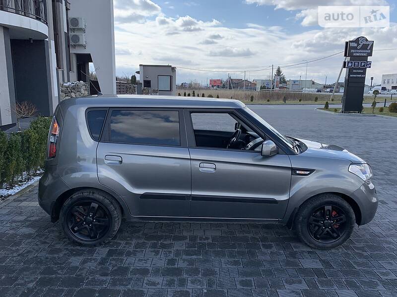 Хетчбек Kia Soul 2009 в Стрию