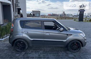 Хетчбек Kia Soul 2009 в 
