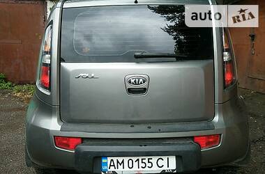 Минивэн Kia Soul 2010 в Житомире