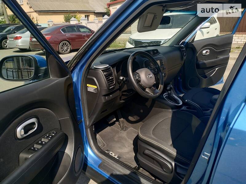 Хэтчбек Kia Soul 2015 в Киеве