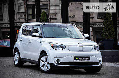 Хэтчбек Kia Soul 2016 в Киеве