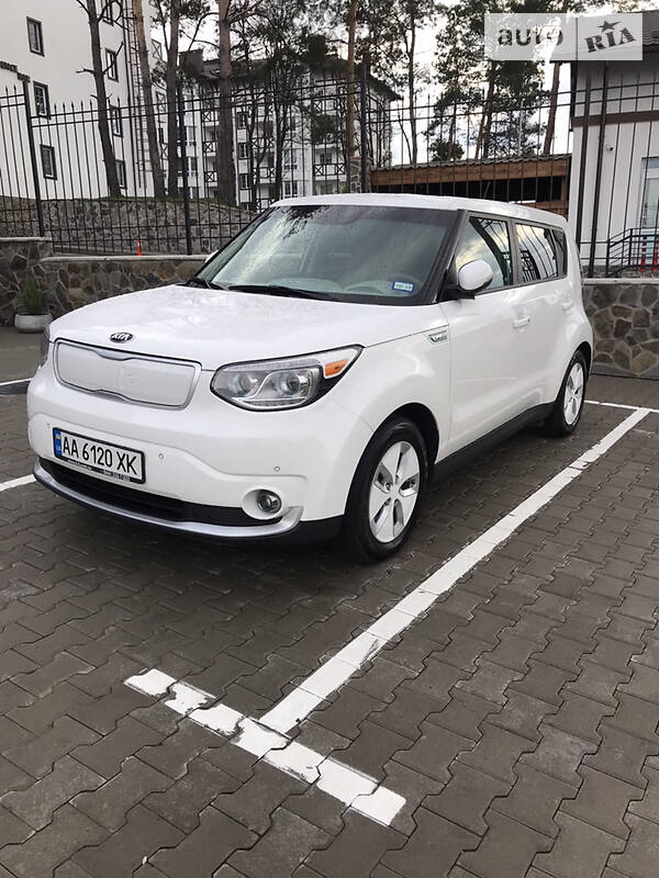 Хэтчбек Kia Soul 2015 в Киеве