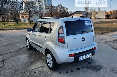 Внедорожник / Кроссовер Kia Soul 2011 в Энергодаре