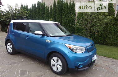 Позашляховик / Кросовер Kia Soul 2014 в Києві