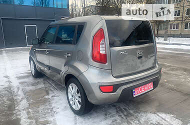 Хэтчбек Kia Soul 2013 в Киеве