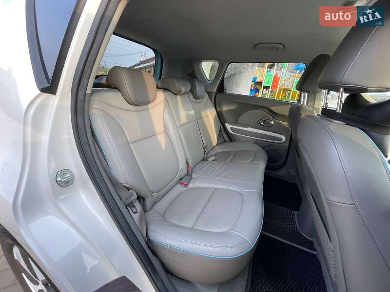 Внедорожник / Кроссовер Kia Soul 2015 в Одессе