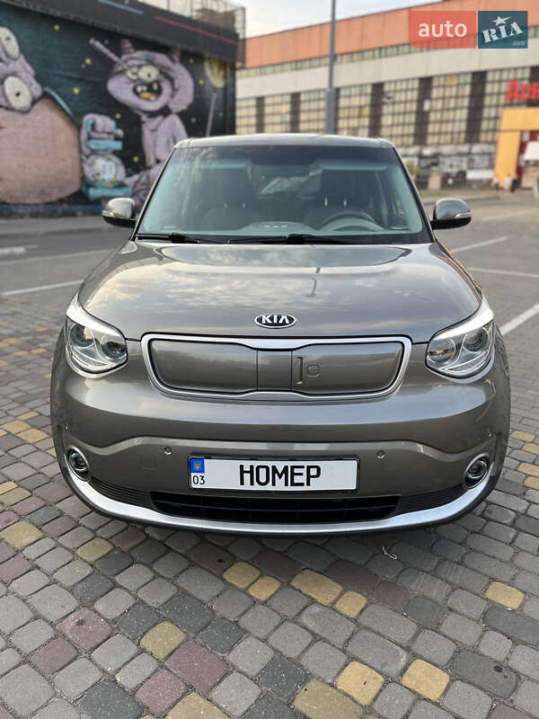 Внедорожник / Кроссовер Kia Soul 2015 в Луцке